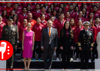 AMLO encabeza ceremonia de abanderamiento de la delegación nacional que competirá en los Juegos Centroamericanos y del Caribe 2023, asegura que tendrán un apoyo a su regreso (VIDEO)