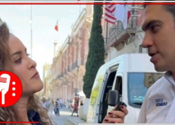 Reportera acorrala a Jorge Romero, líder del “Cártel Inmobiliario”. No le quedó más que huir de las certeras preguntas de Ale Salazar