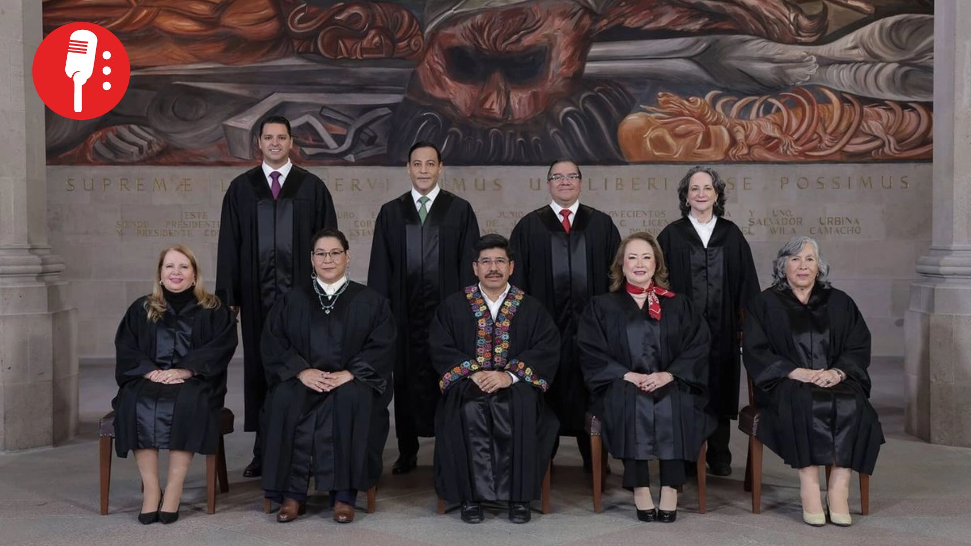SCJN presenta primera foto oficial de los nueve ministros que asumirán este lunes