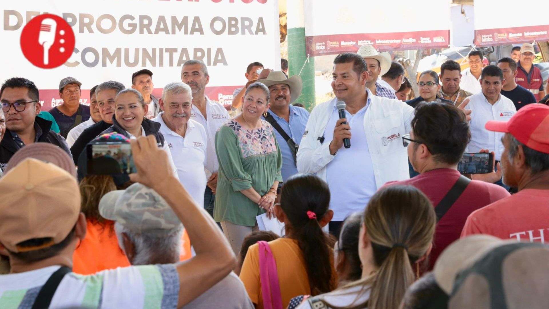 Armenta en Sierra Norte: “Seguiremos viniendo hasta ver resuelto cada problema”