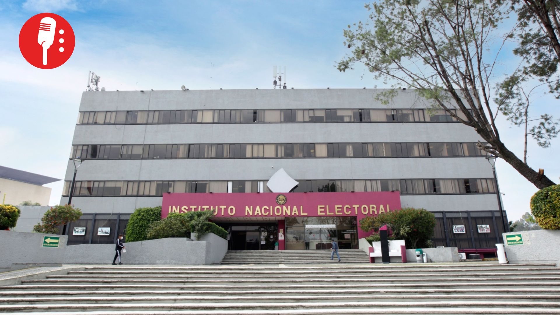 Casi mil trabajadores del INE piden retiro voluntario ante recorte presupuestal