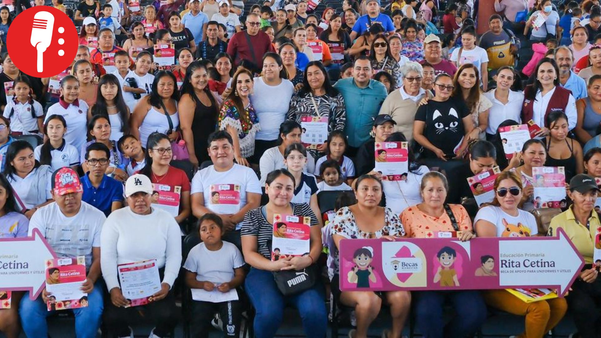 Mara Lezama encabeza asamblea informativa de Beca “Rita Cetina” para estudiantes de primaria en Cancún